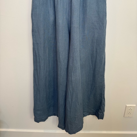 Not the perfect linen Blue Short Sleeve jumpsuit size medium - Picture 3 of 9